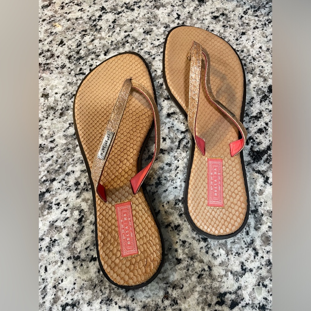 Bella Ha new flip flops size 39 new only tried them n